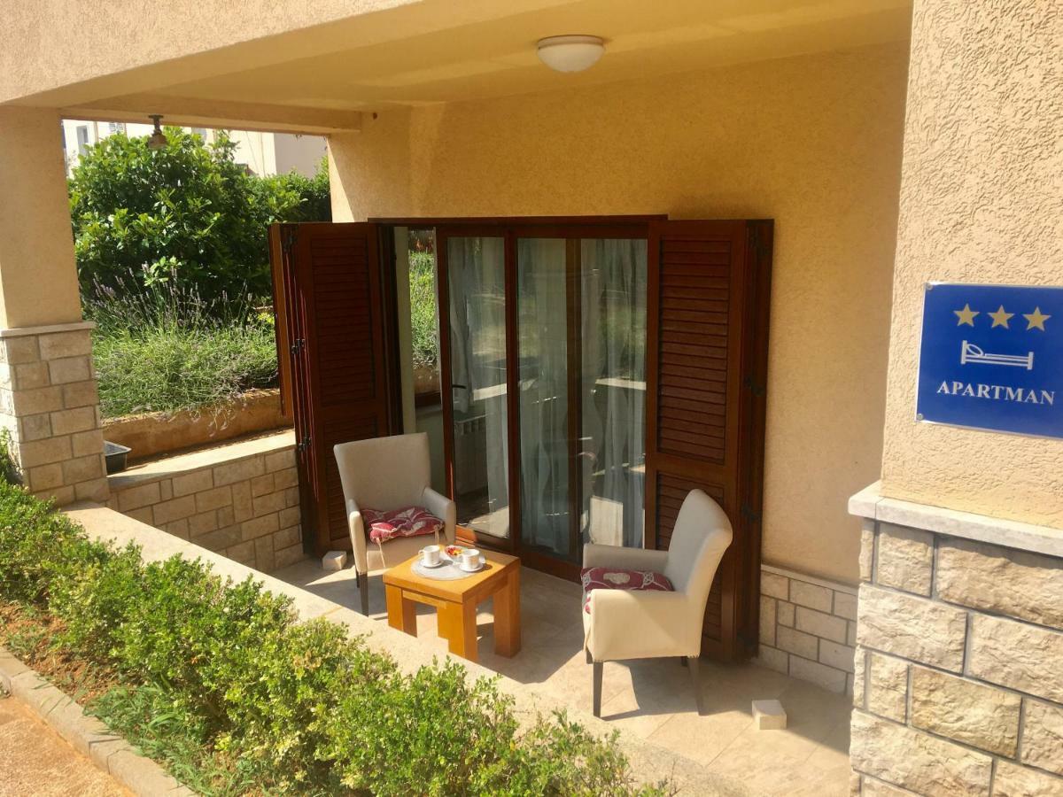 Stoja Apartment Pula Exterior photo